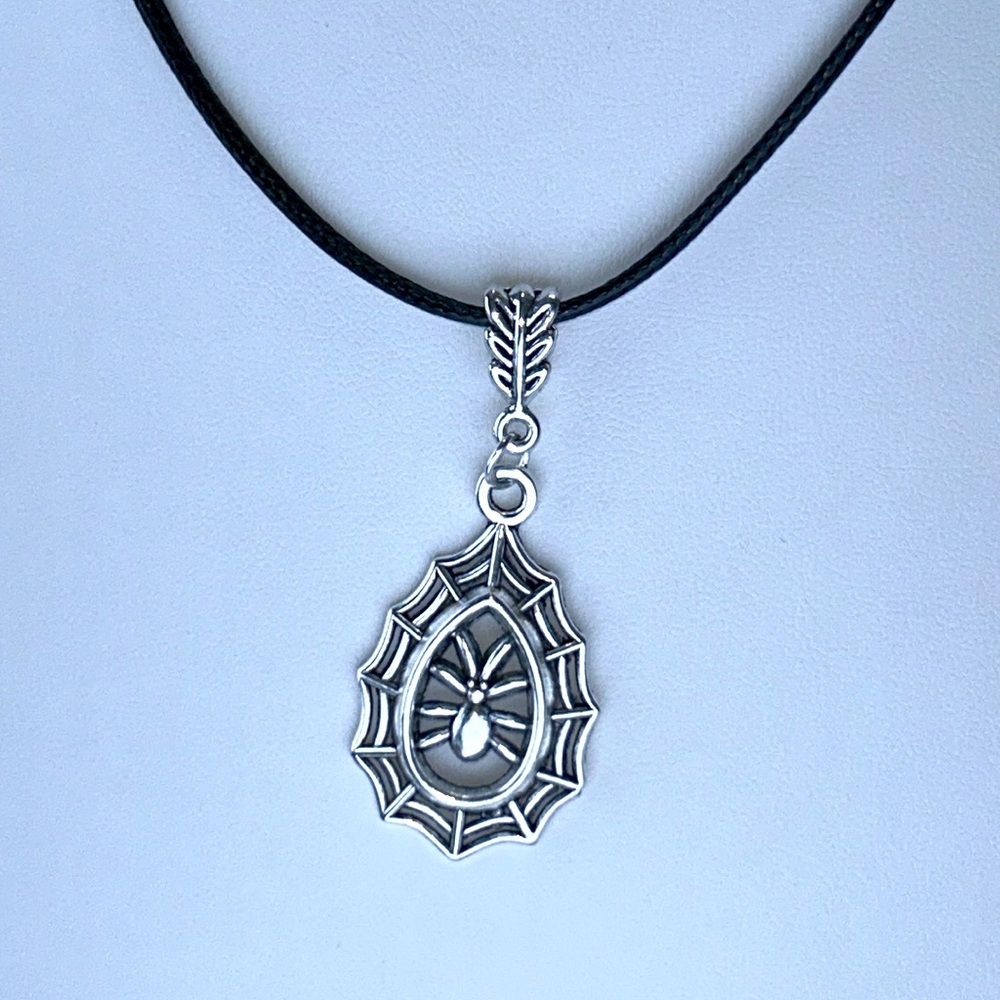 Halloween Goth Punk Festival Spider Web Party Favor Unisex Wicca Witch Necklace